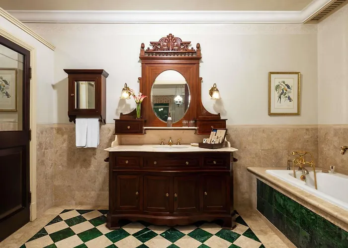 Hotel Majapahit Surabaya Mgallery