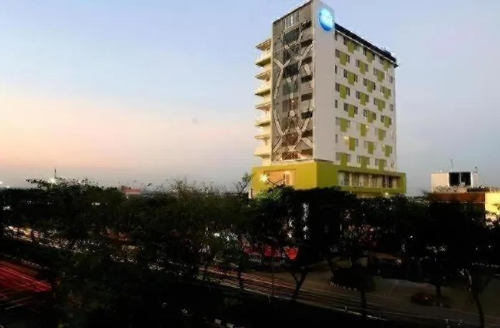 Hotel Dafam Pacific Caesar Surabaya